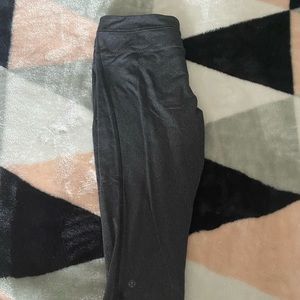 Lululemon cropped leggings